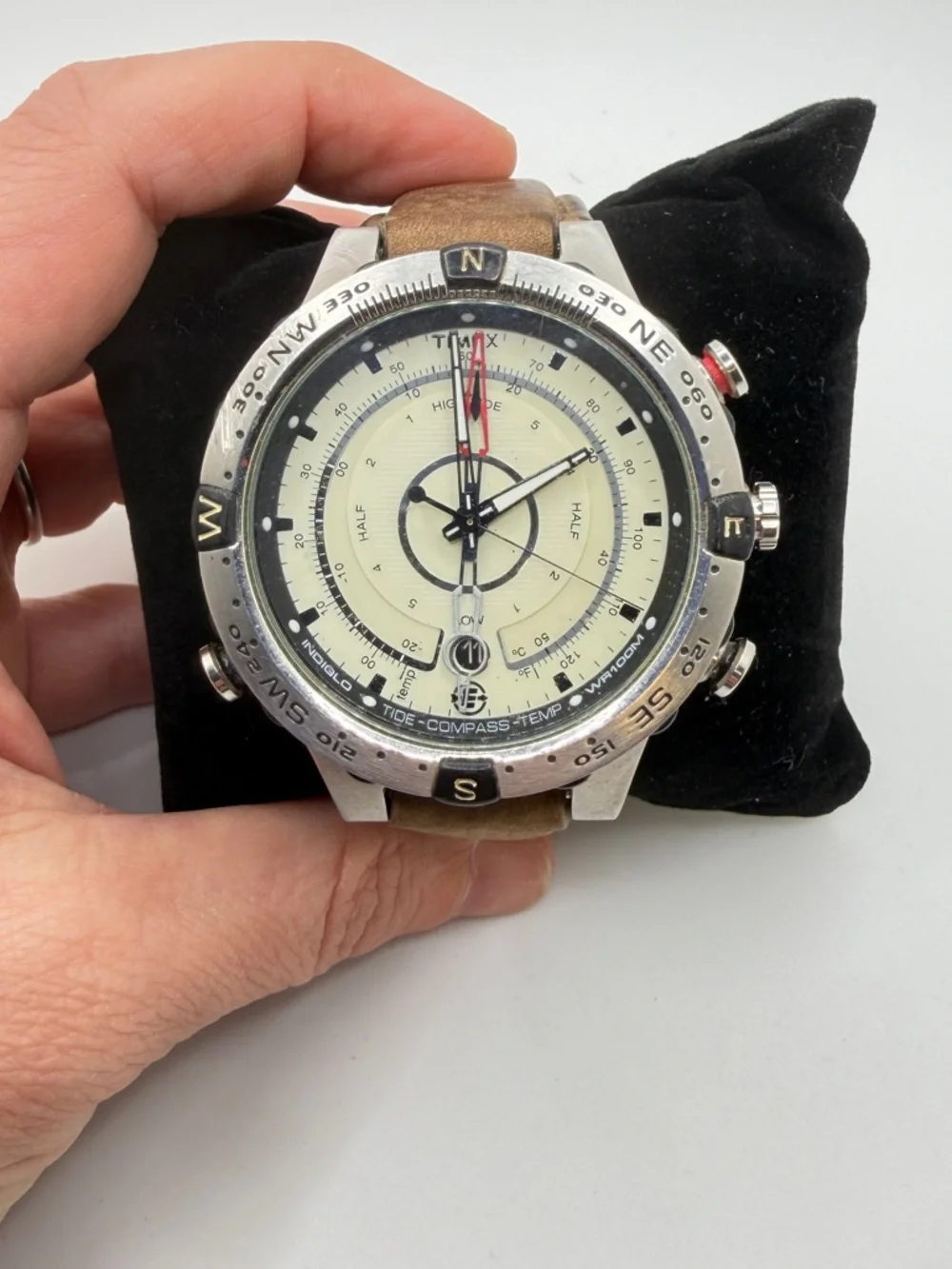 Pre-Owned MEN'S TIMEX,‎ T2N721, Quartz Compass Tide Temp 45mm Watch!